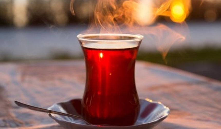 Sıcak Çay ve Kahve İçmek Kanser Riskini 5 Kat Artıyor
